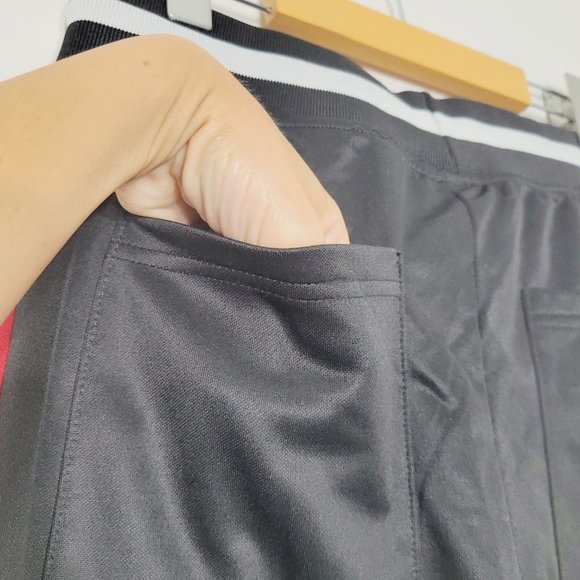 Rocawear Black Red Men's Pants Joggers Y2K Satiny Tie String Pocket Unisex Pants - Picture 14 of 16